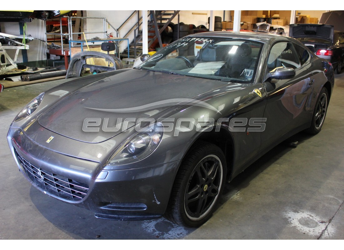 ferrari 612 scaglietti (europe) en préparation pour démantèlement à eurospares