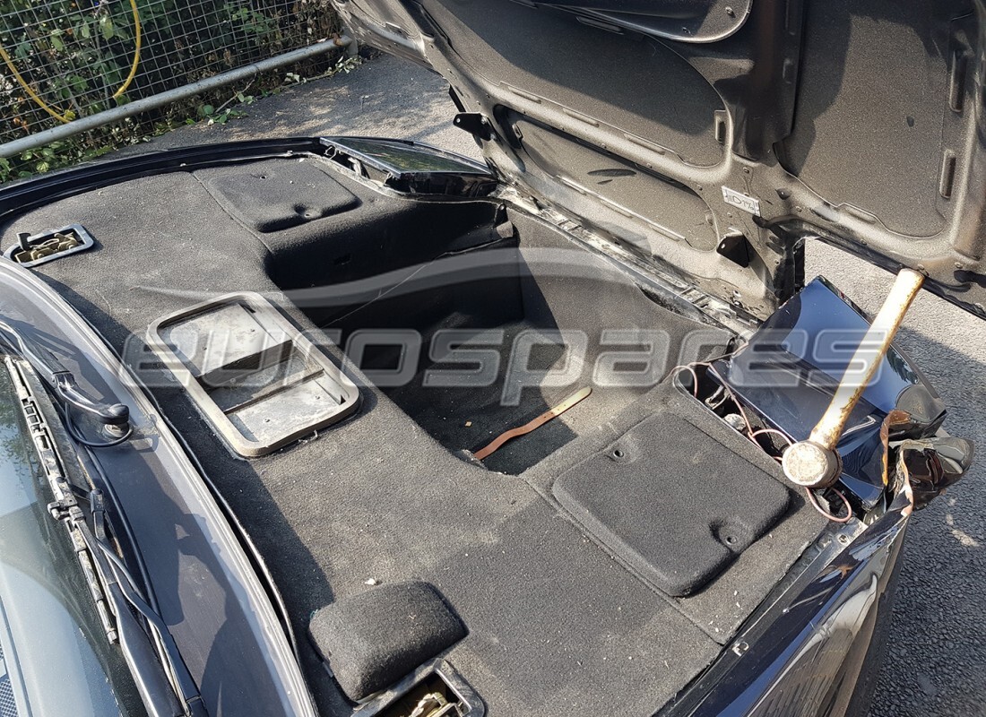 ferrari 355 (5.2 motronic) avec 32,000 miles, en préparation pour le démontage #7