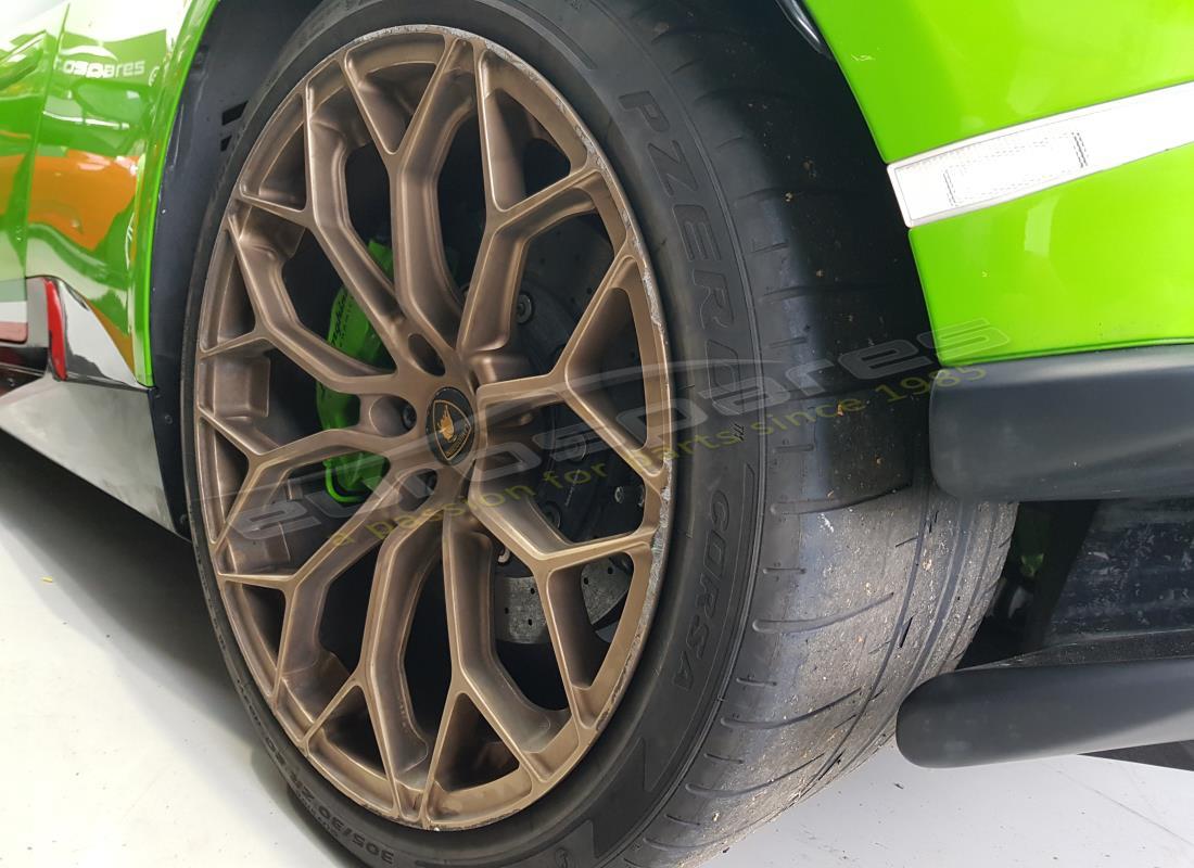 lamborghini 2018 (performante coupe) avec 6,976 miles, en préparation pour le démontage #16