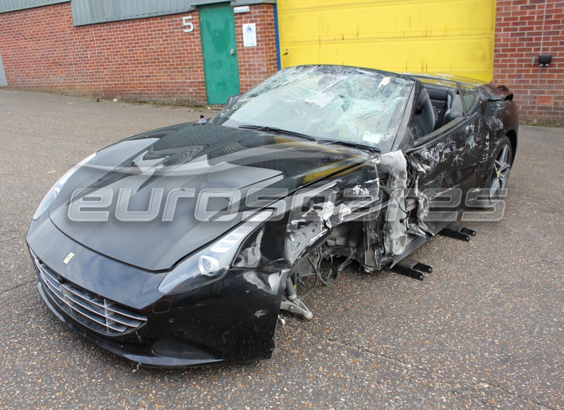 ferrari california t (europe) en préparation pour démantèlement à eurospares