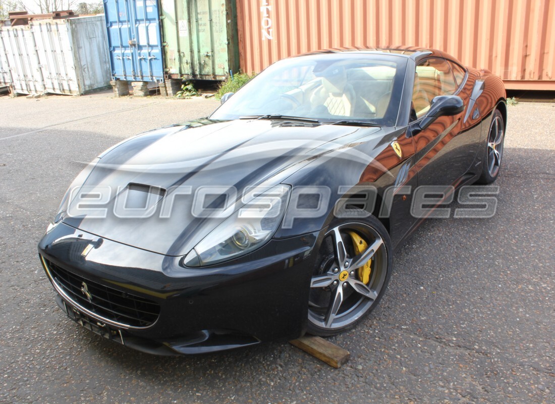 ferrari california (europe) en préparation pour démantèlement à eurospares