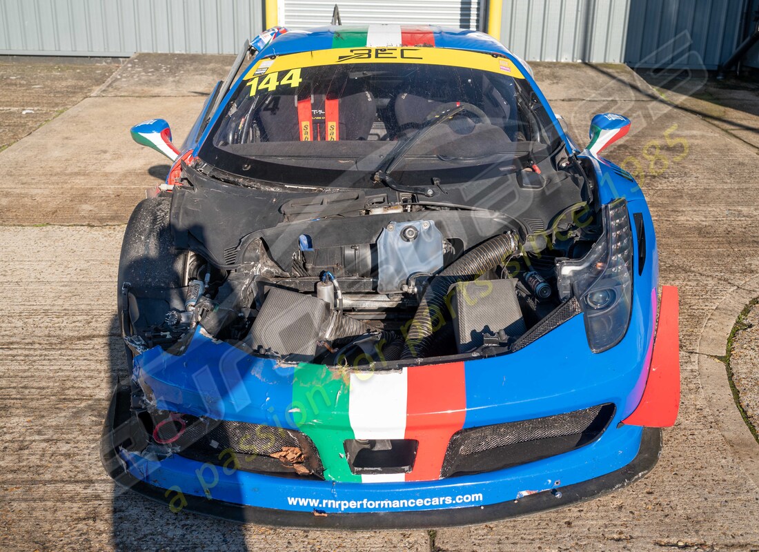 ferrari 458 challenge avec 28080 kms, en préparation pour le démantèlement #14