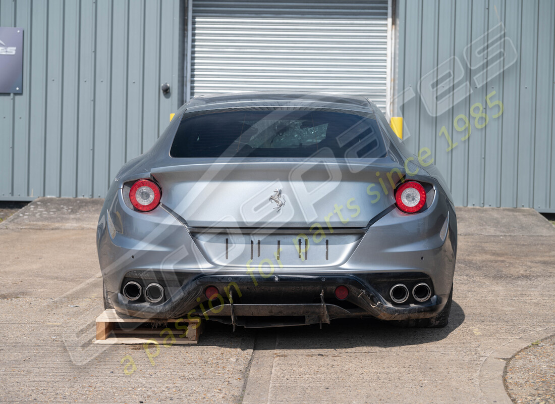 ferrari ff (rhd) avec 50305, en préparation pour le démontage #4