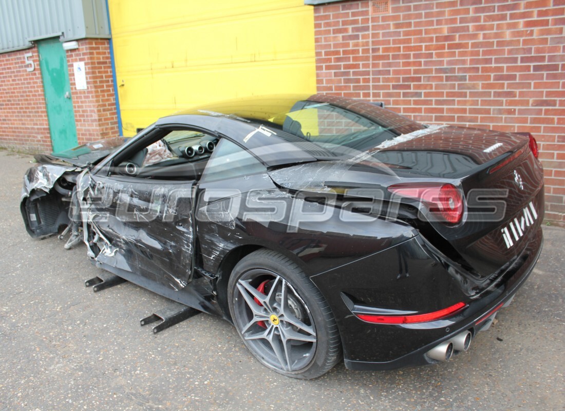 ferrari california t (europe) avec 6,000 miles, en préparation pour le démontage #3