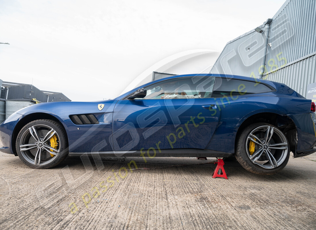 ferrari gtc4 lusso (rhd) avec tbc, en préparation pour le démontage #2