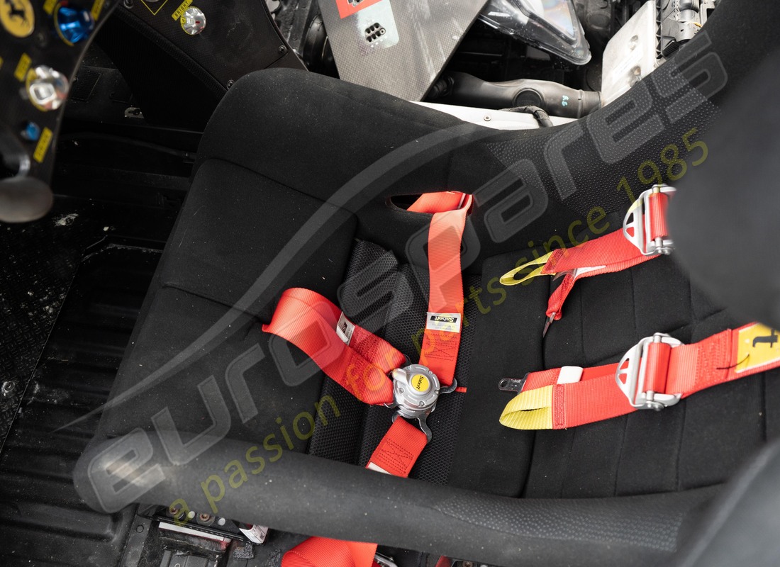 ferrari 488 challenge avec 3900km, en préparation pour le démontage #13