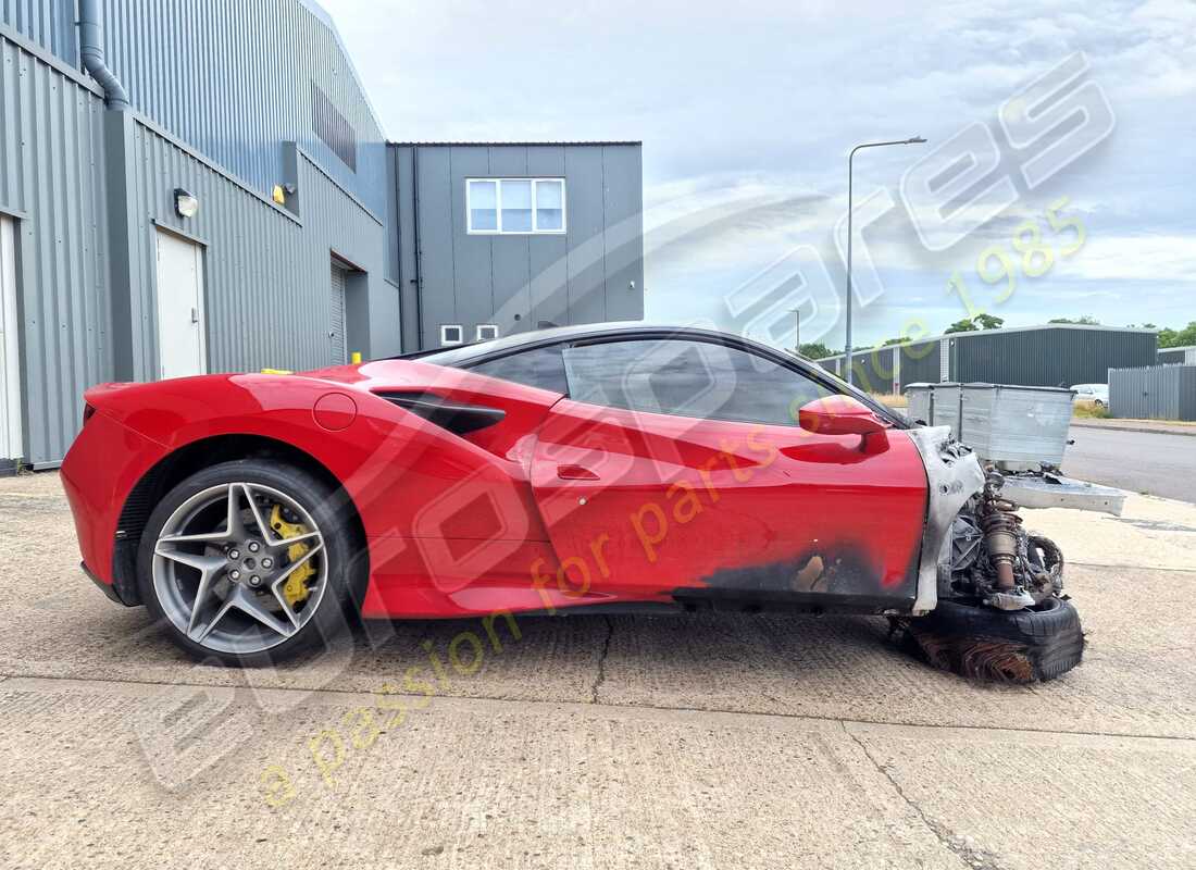 ferrari f8 tributo avec 973 miles, en préparation pour le démontage #6