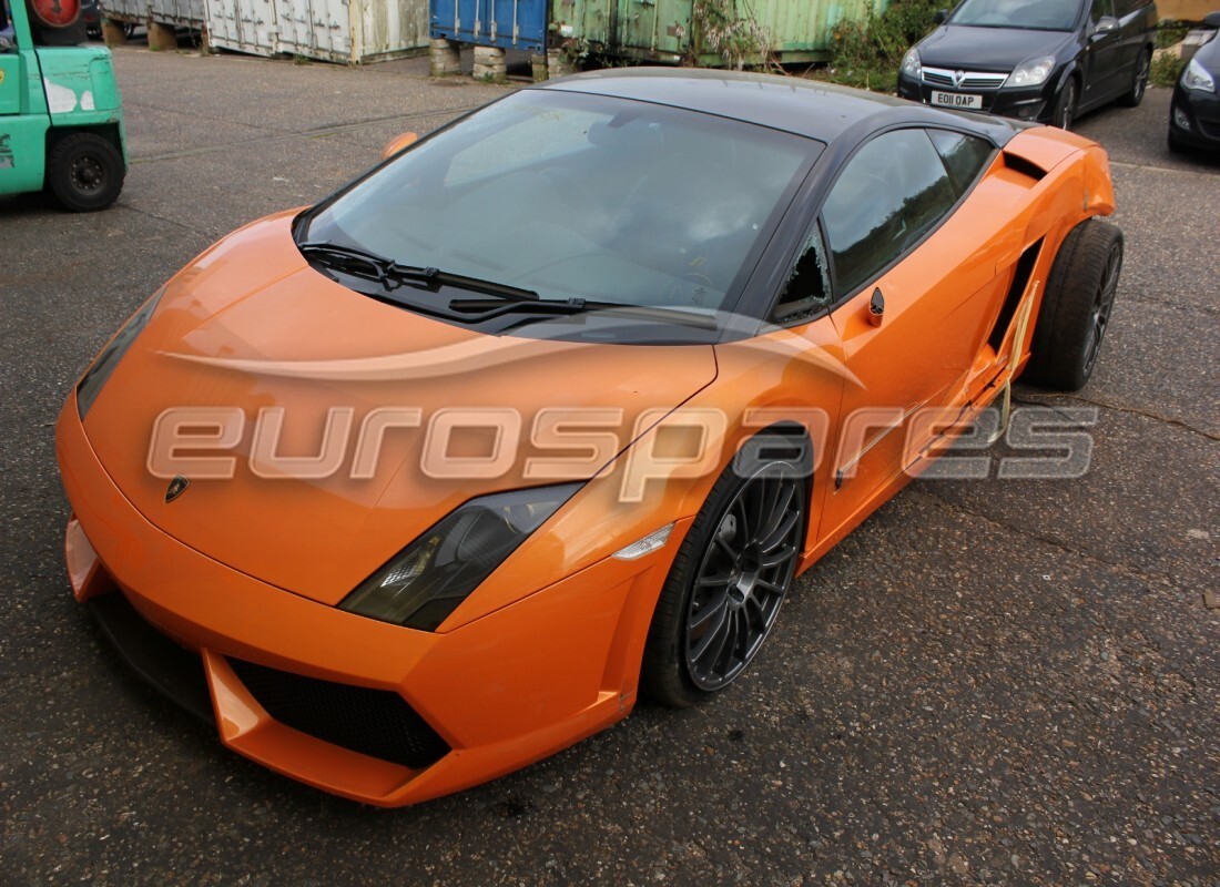 lamborghini lp560-4 coupe (2011) en préparation pour démantèlement à eurospares