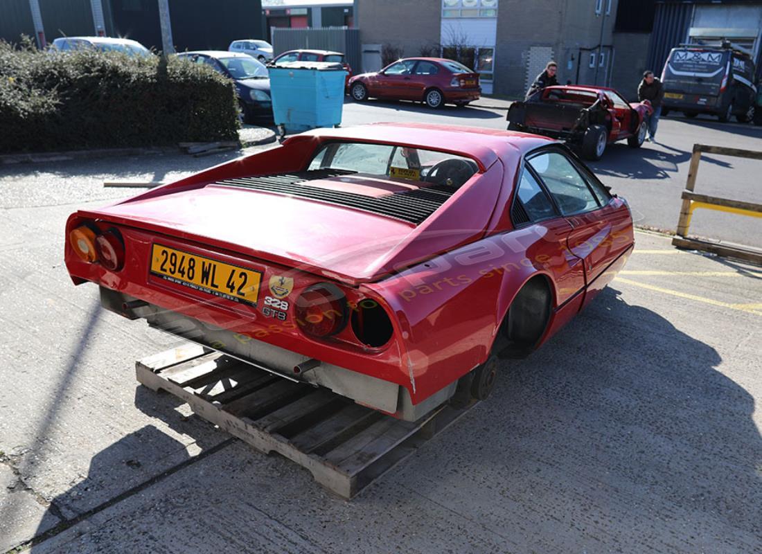 ferrari 328 (1988) avec n/a, en préparation pour le démontage #8