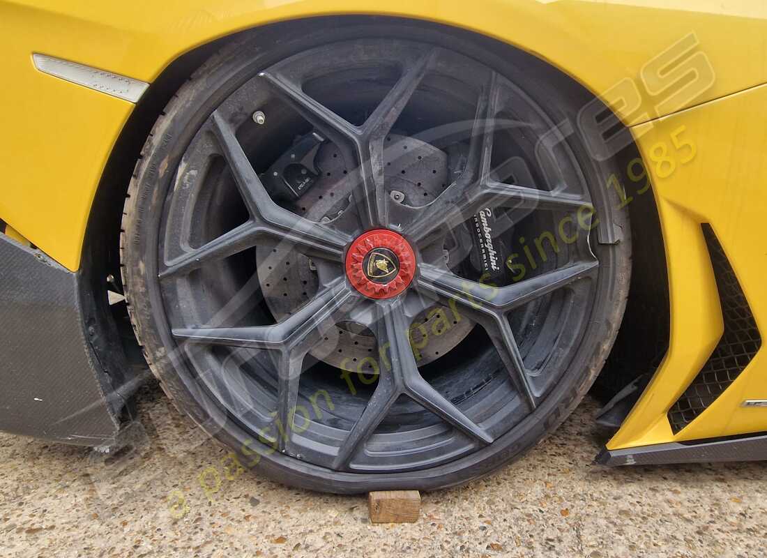 lamborghini 2016 (lp750-4 sv coupe) avec 6,468 miles, en préparation pour le démontage #27