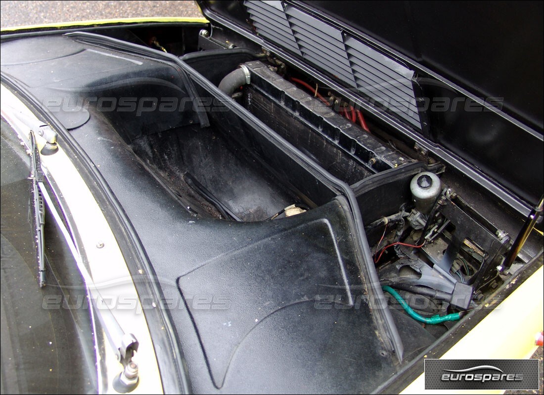 ferrari 308 gt4 dino (1976) avec 26,000 miles, en préparation pour le démontage #6