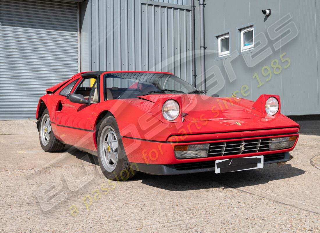 ferrari 328 (1988) en préparation pour le démantèlement #7