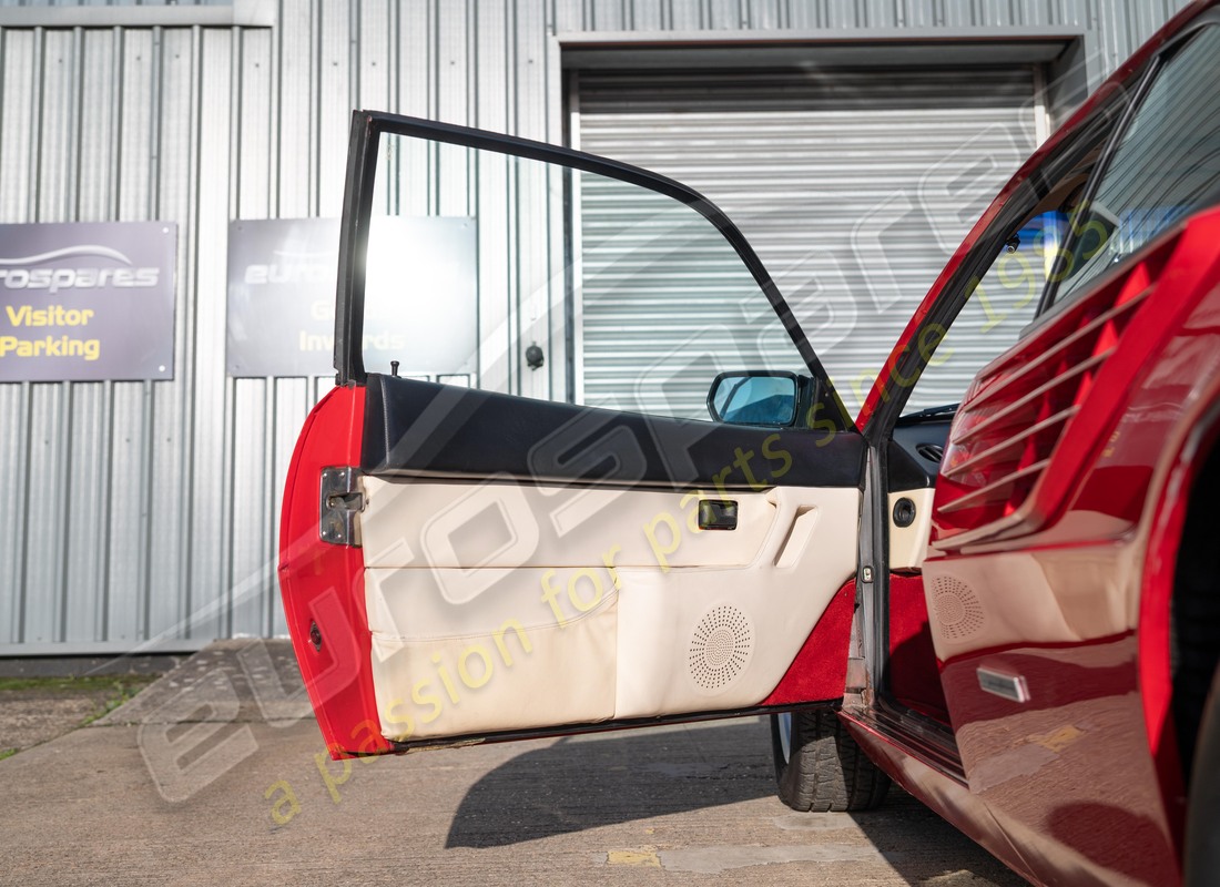 ferrari mondial 3.2 qv (1987) avec 83223, en préparation pour le démontage #20