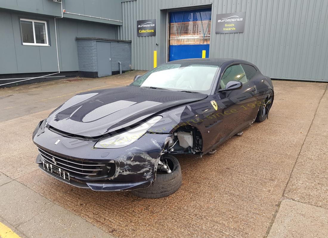 ferrari gtc4 lusso (rhd) en préparation pour démantèlement à eurospares