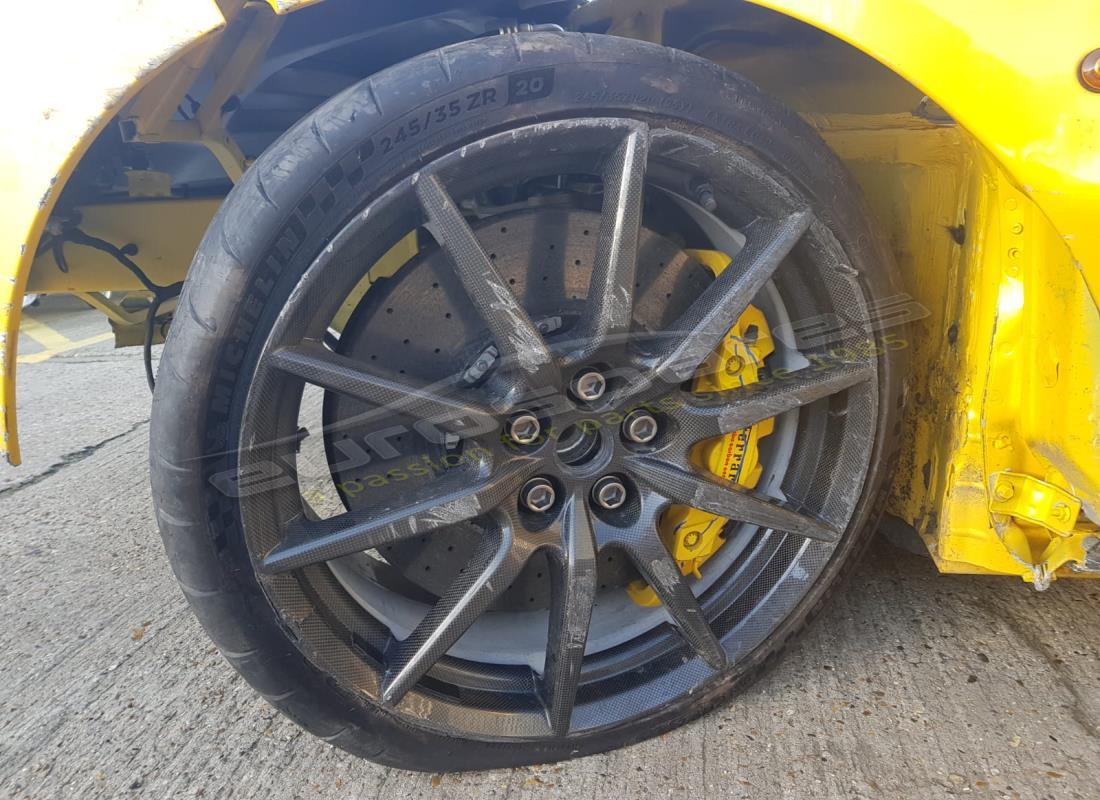 ferrari 488 pista avec 482 miles, en préparation pour le démontage #14