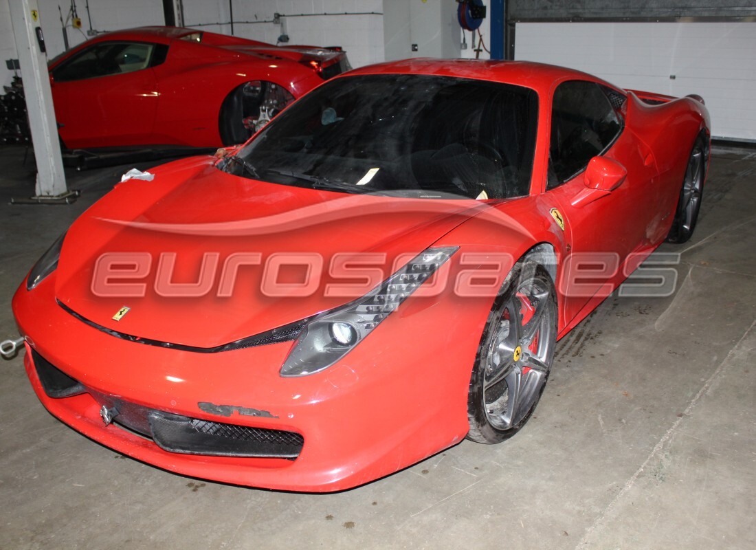 ferrari 458 italia (europe) en préparation pour démantèlement à eurospares