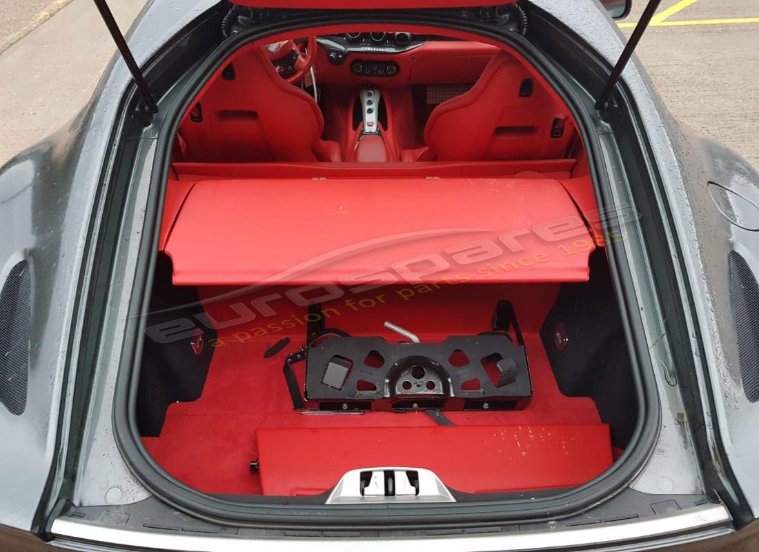 ferrari f12 berlinetta (europe) avec 6,608 kilomètres, en préparation pour le démantèlement #15