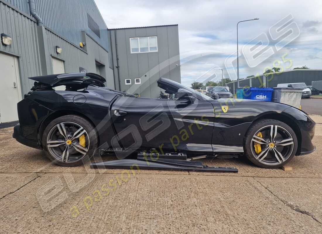 ferrari portofino avec 6,500 miles, en préparation pour le démontage #6