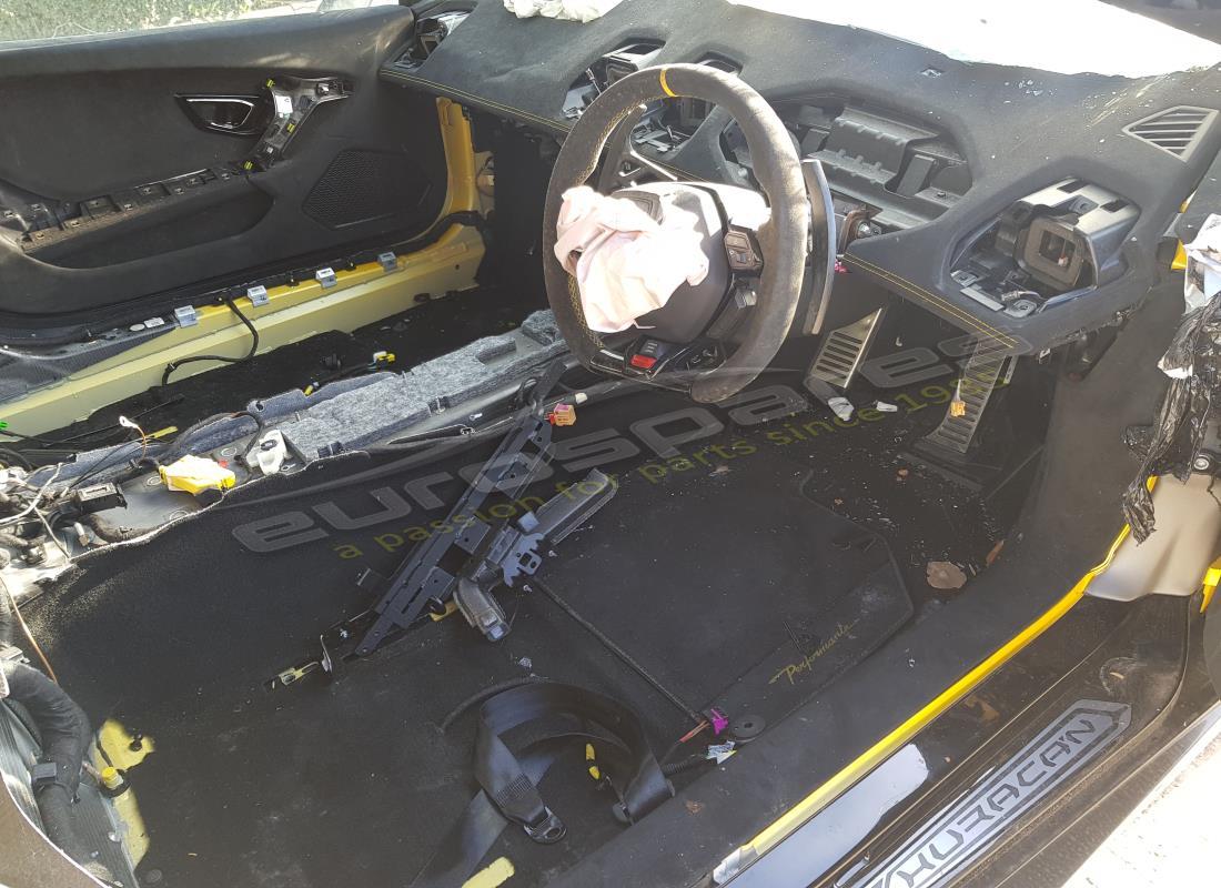 lamborghini 2018 (performante coupe) avec 0 miles, en préparation pour le démontage #9