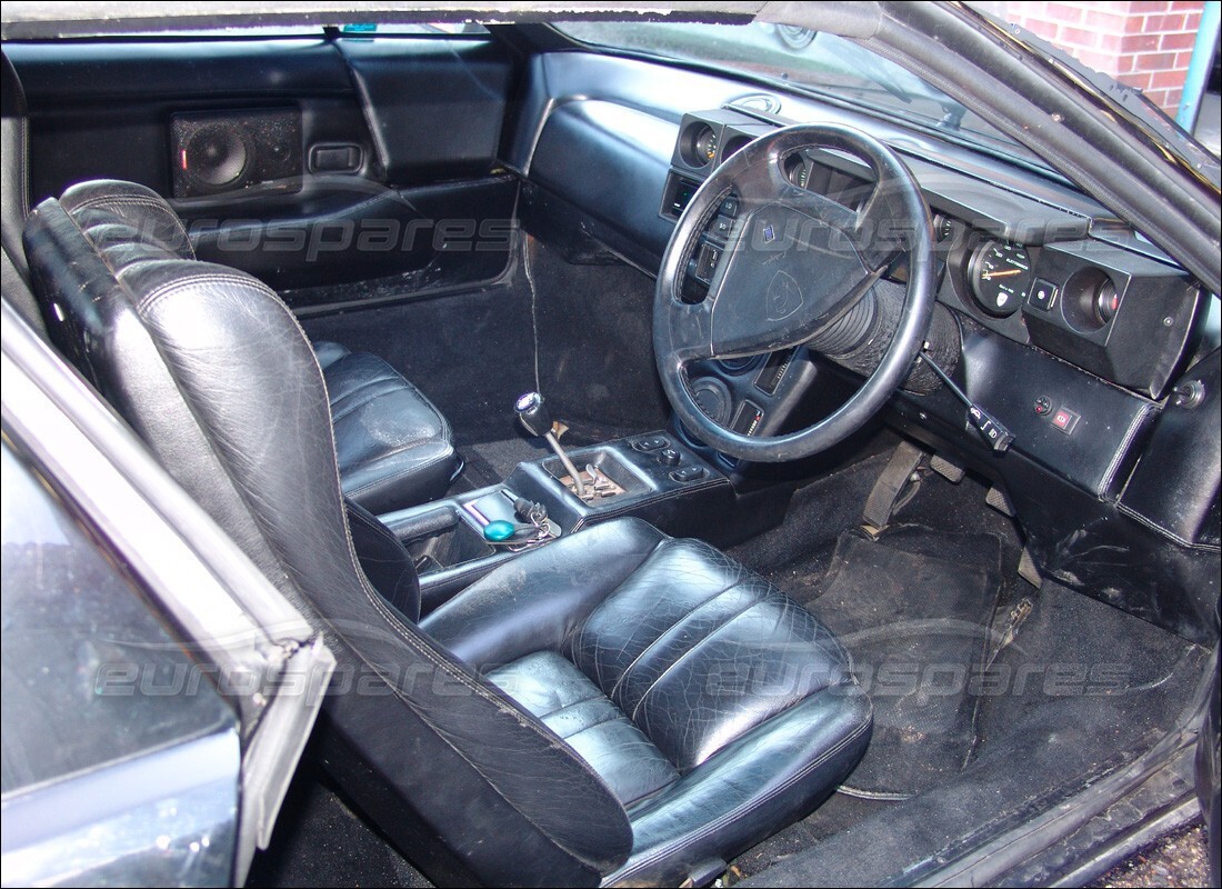 lamborghini jalpa 3.5 (1984) avec 44,773 kilomètres, en préparation pour le démantèlement #7