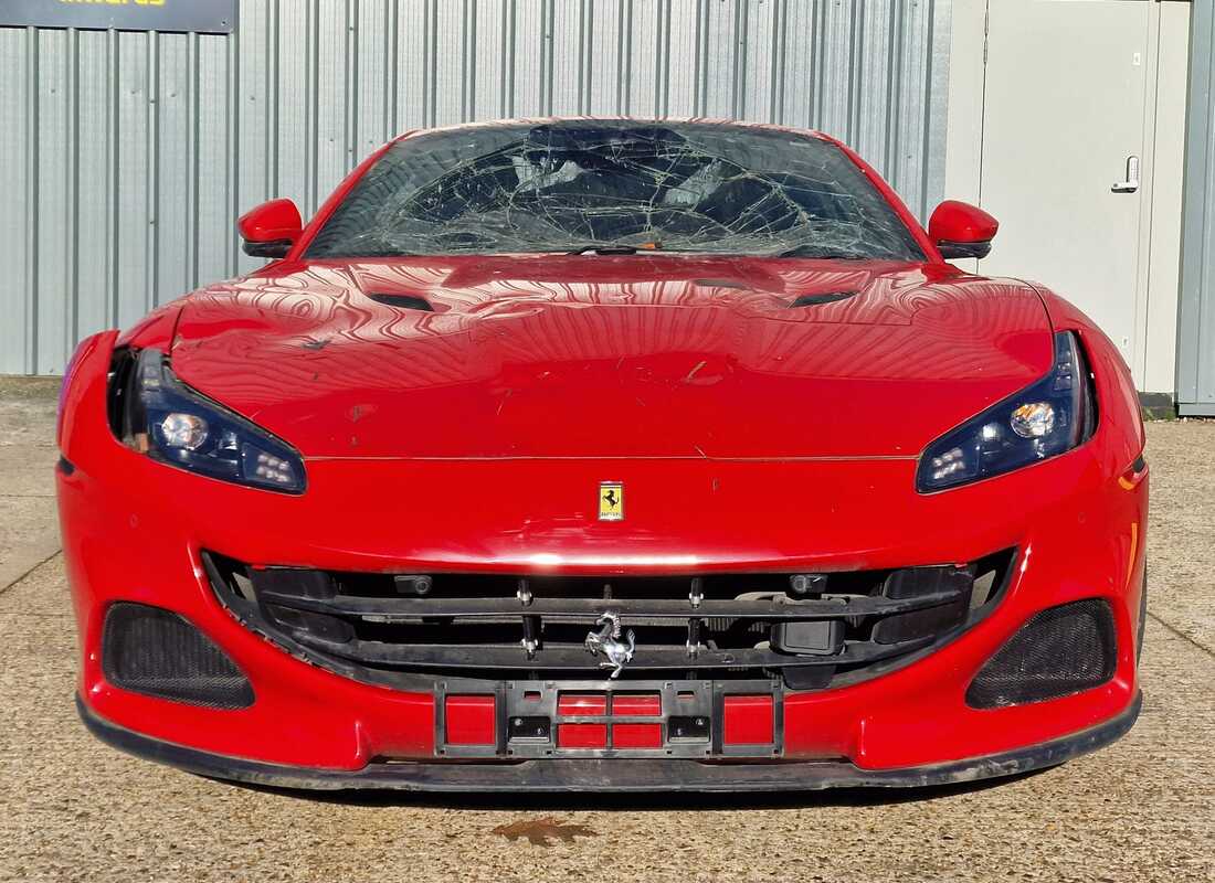 ferrari portofino m avec 2000 miles, en préparation pour le démontage #8