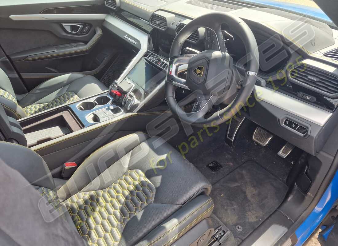 lamborghini urus (2020) avec 13,163 miles, en préparation pour le démontage #9