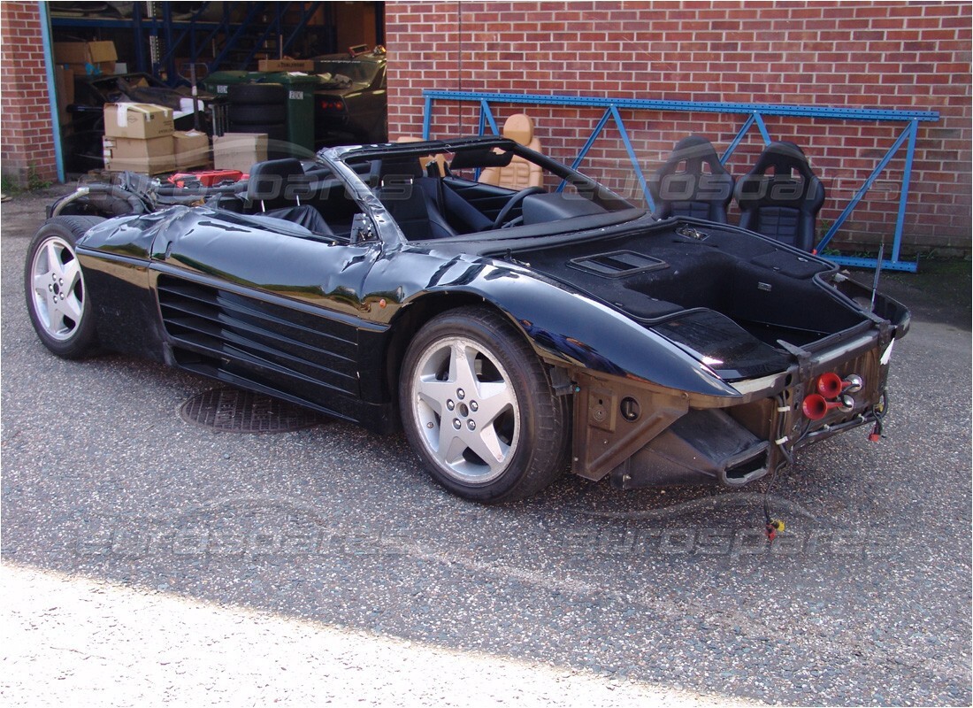 ferrari 348 (1993) tb / ts avec 70,473 kilomètres, en préparation pour le démantèlement #6