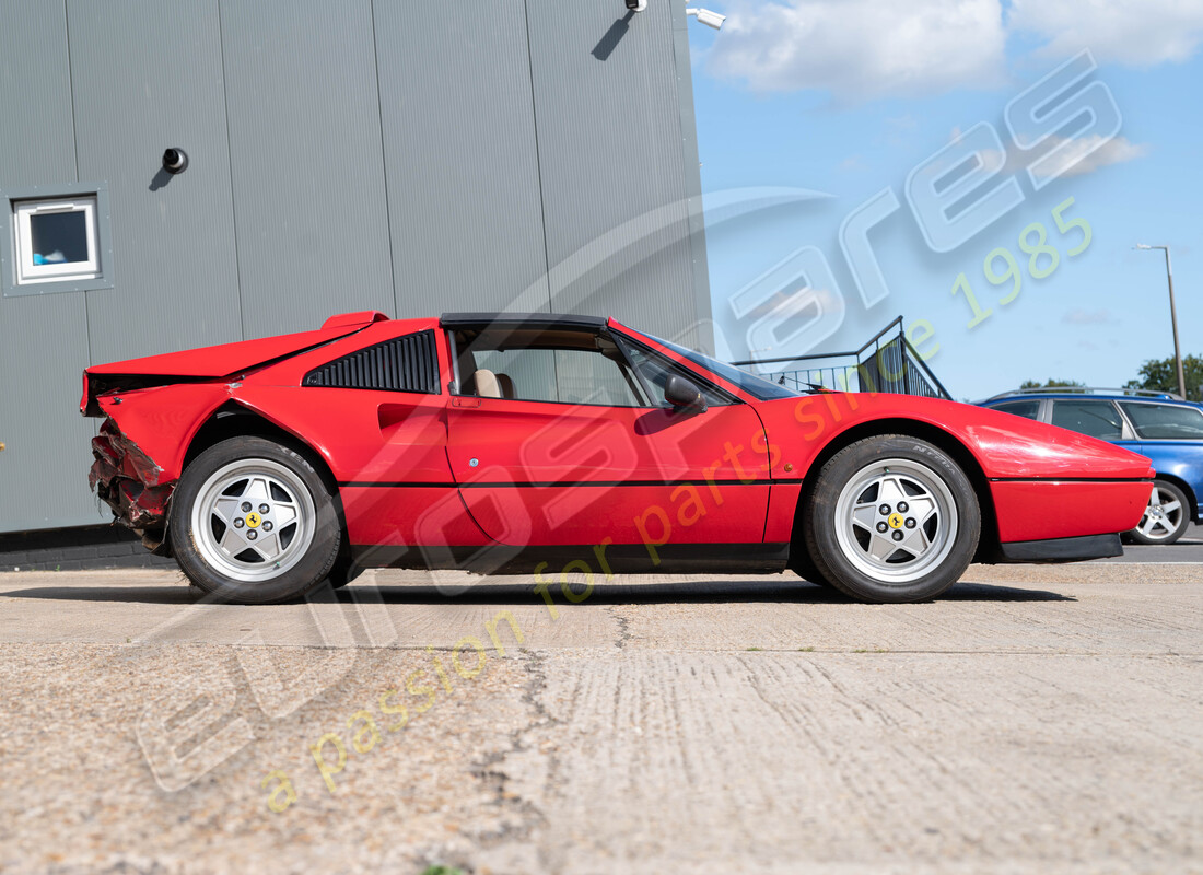 ferrari 328 (1988) en préparation pour le démantèlement #6