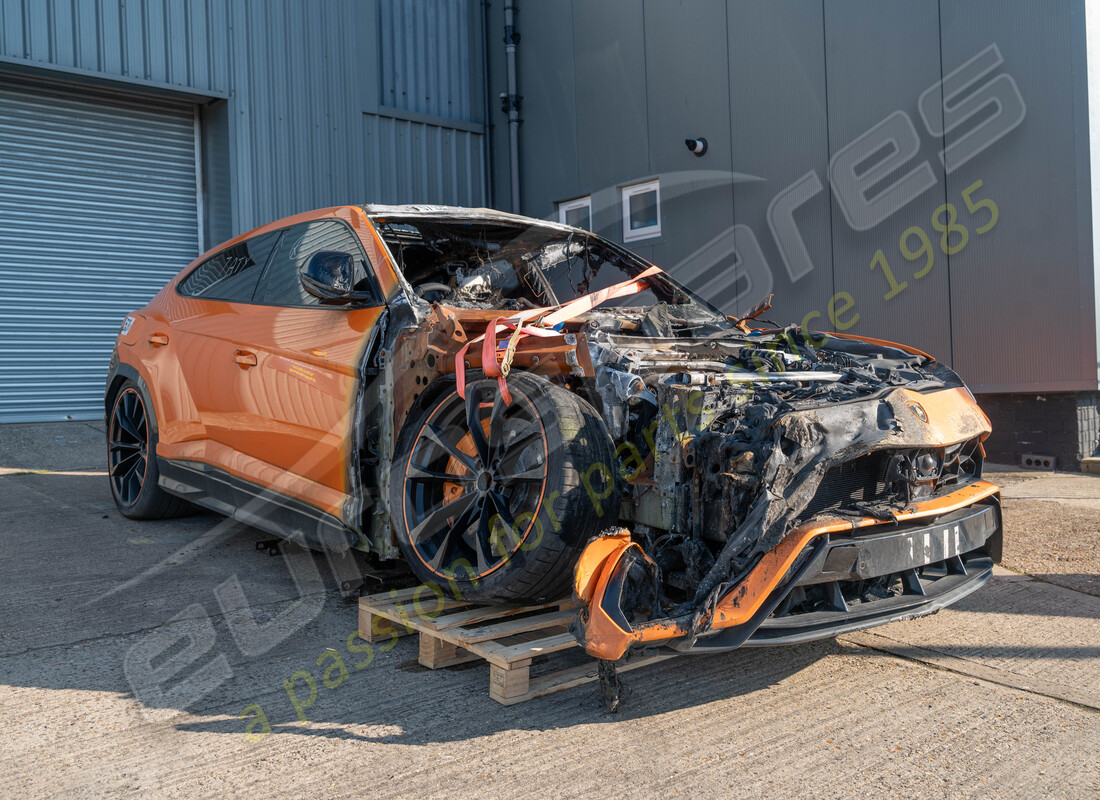lamborghini urus (2021) avec environ 30k miles, en préparation pour le démontage #7