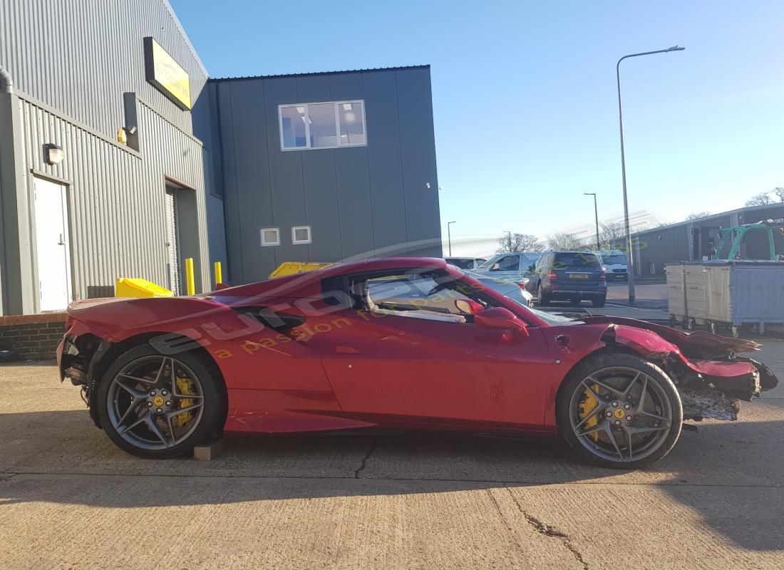 ferrari f8 spider avec 940 miles, en préparation pour le démontage #6