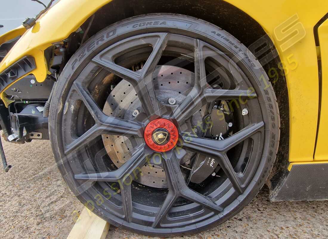 lamborghini 2016 (lp750-4 sv coupe) avec 6,468 miles, en préparation pour le démontage #25