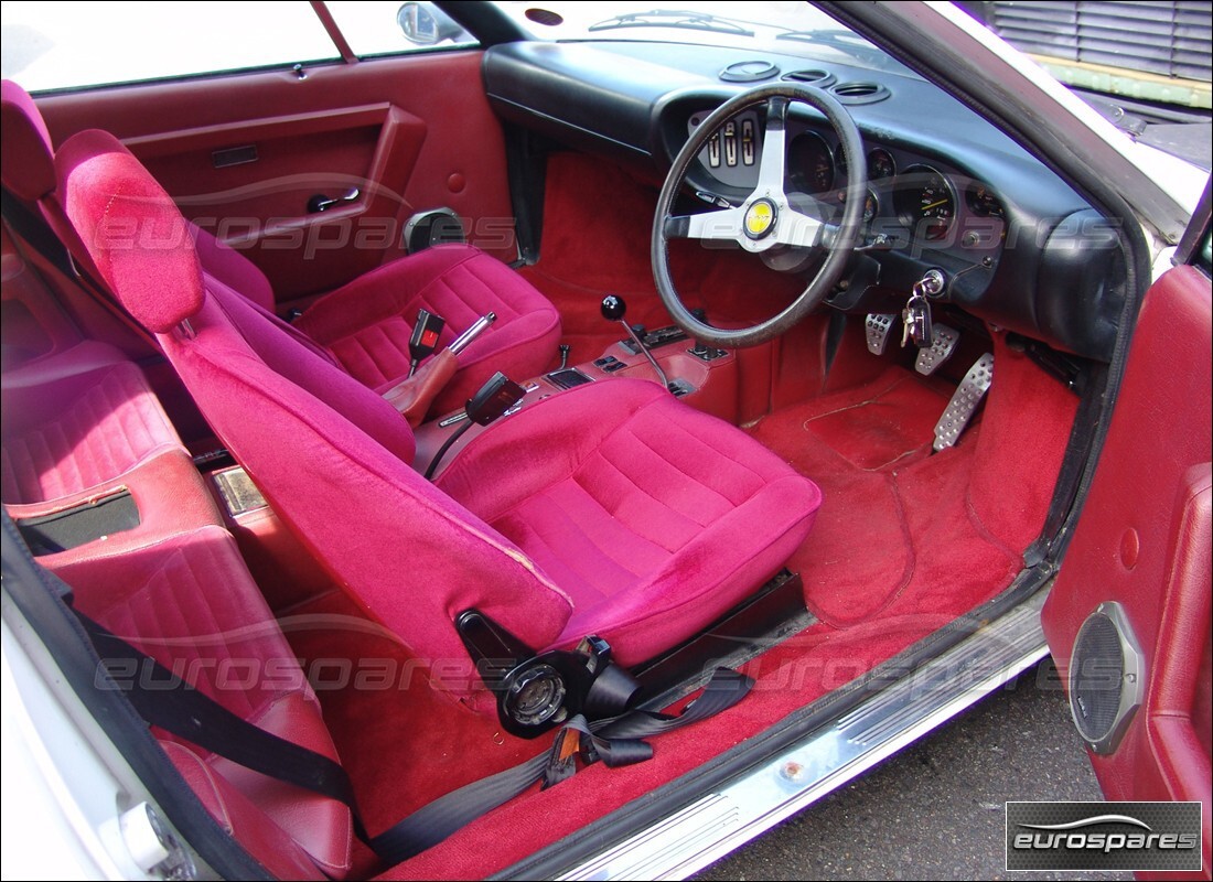 ferrari 308 gt4 dino (1976) avec 68,108 miles, en préparation pour le démontage #7