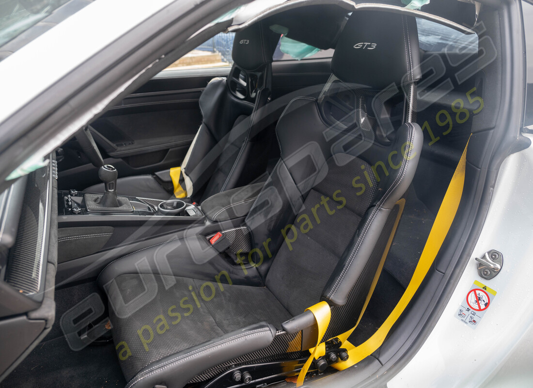 porsche 2023 (992-1 gt3/rs/st) avec 3191 miles, en préparation pour le démontage #11