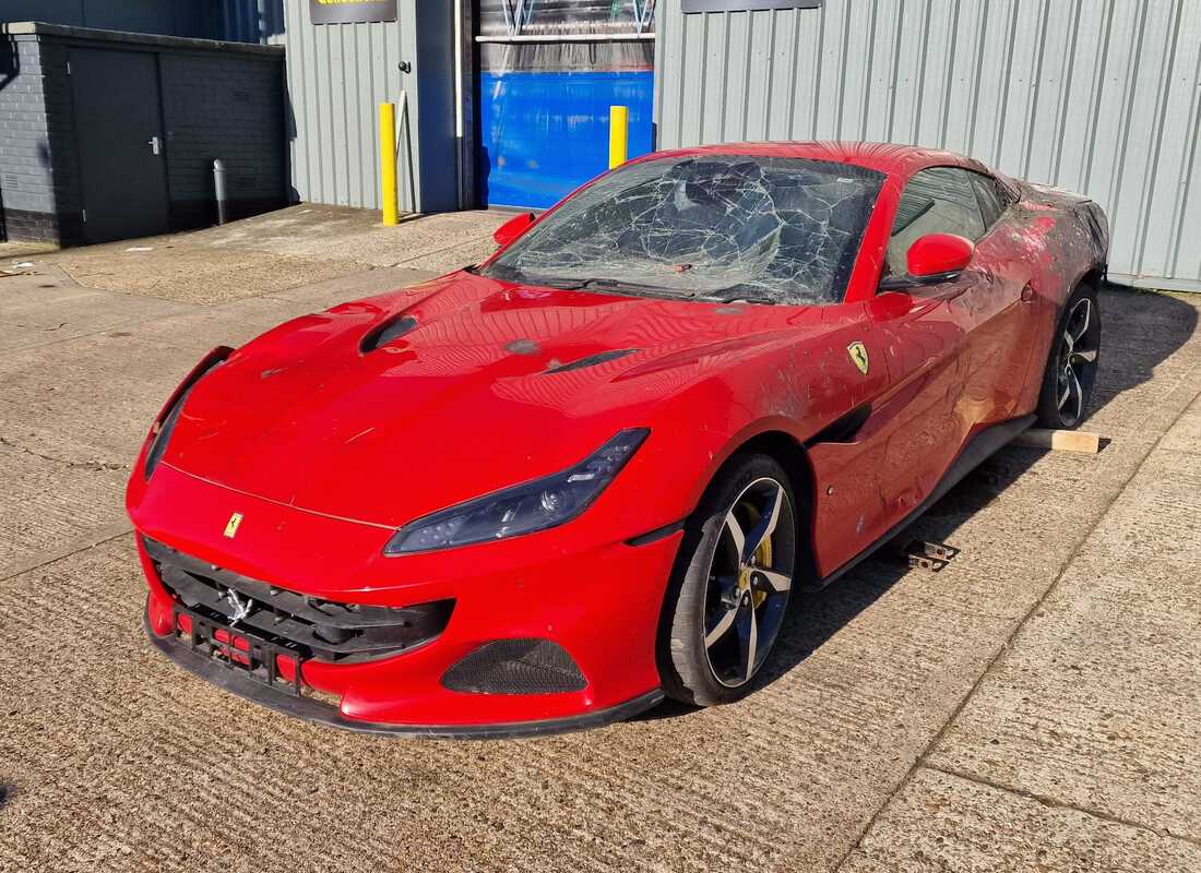 ferrari portofino m en préparation pour démantèlement à eurospares