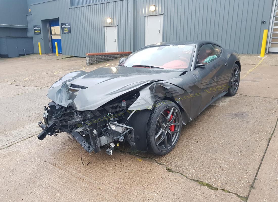 ferrari f12 berlinetta (europe) en préparation pour démantèlement à eurospares