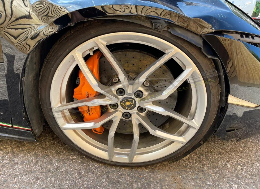 lamborghini performante spyder (2019) avec 1,589 miles, en préparation pour le démontage #13