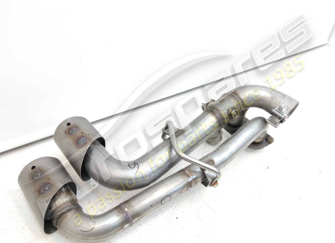 nouveau tuyau d'échappement gauche ferrari. numéro de pièce 216041 (5)