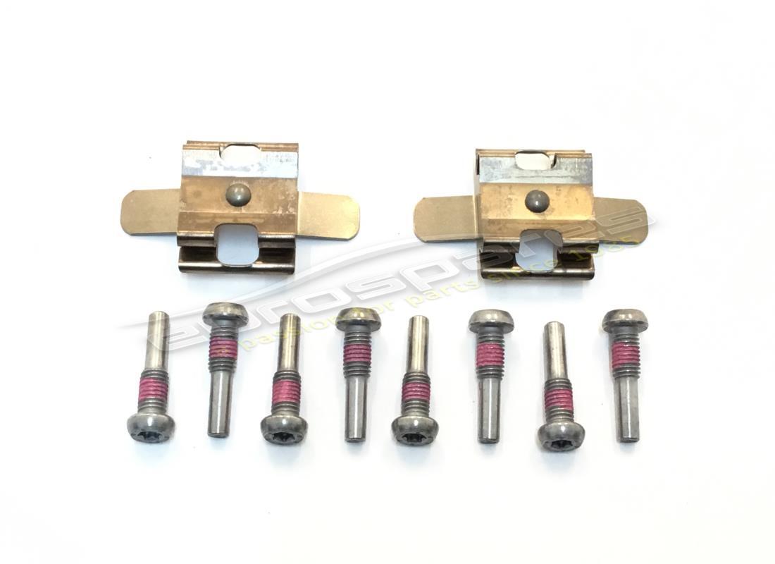 nouvelle pièce de fixation lamborghini. numéro de pièce 470698135 (1)