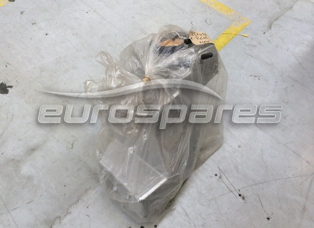 NOUVEAU RÉSERVOIR DE CARBURANT DROIT Ferrari. NUMÉRO DE PIÈCE 257456 (1)