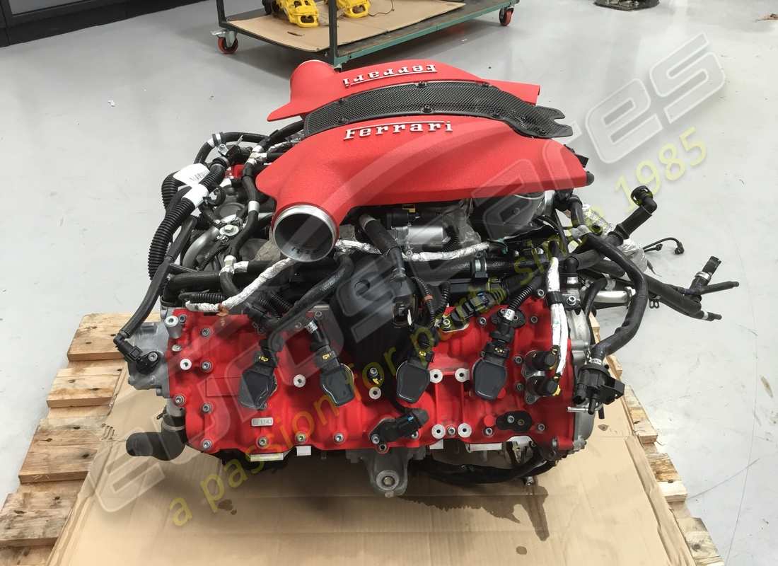 moteur tributo d'occasion ferrari. numéro de pièce 985000334 (2)