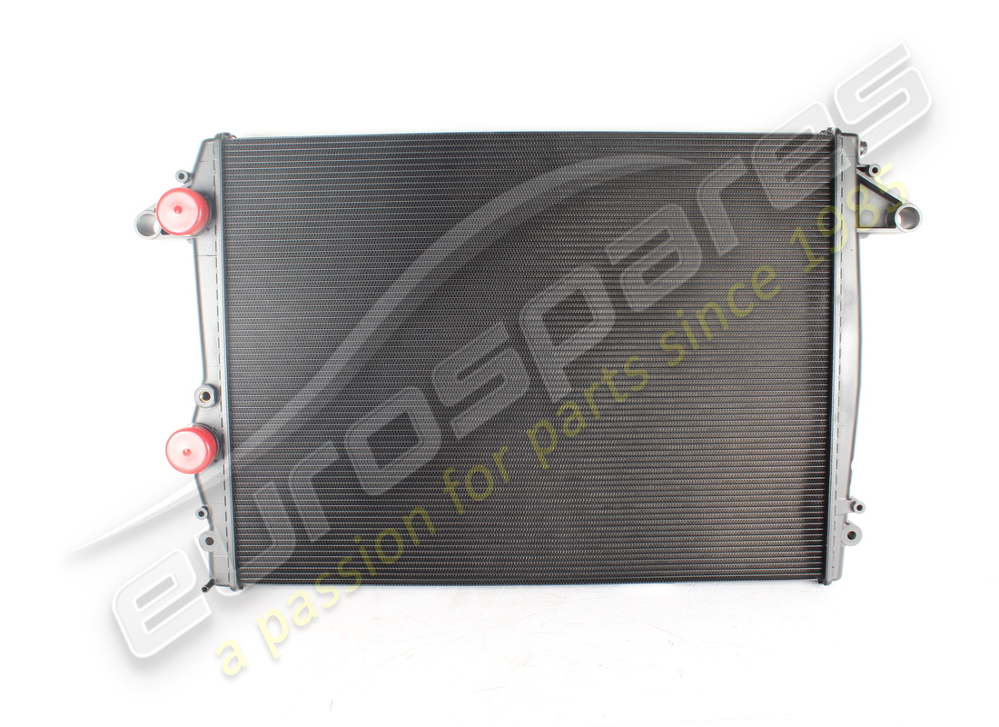 nouveau radiateur à eau maserati. numéro de pièce 220979 (1)
