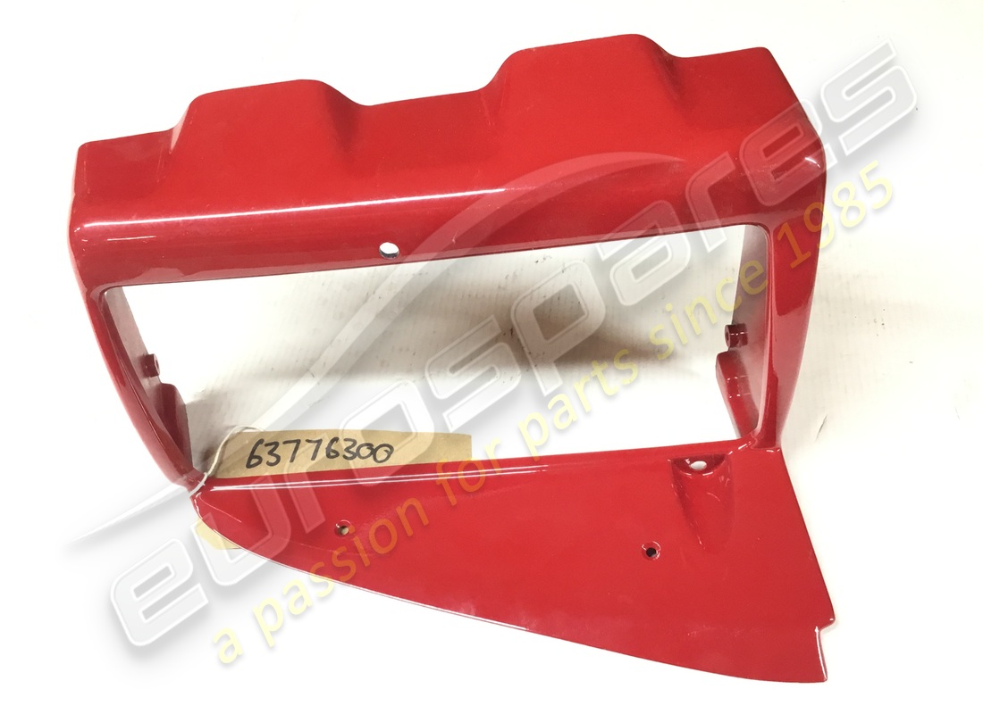 nouveau ferrari cache-phare gauche 456. numéro de pièce 63776300 (1)