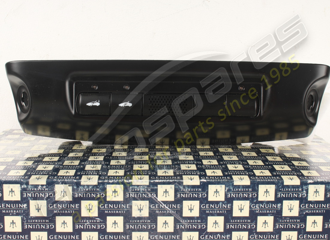 nouveau (autre) maserati plaque de bouton noire. numéro de pièce 69330500 (6)