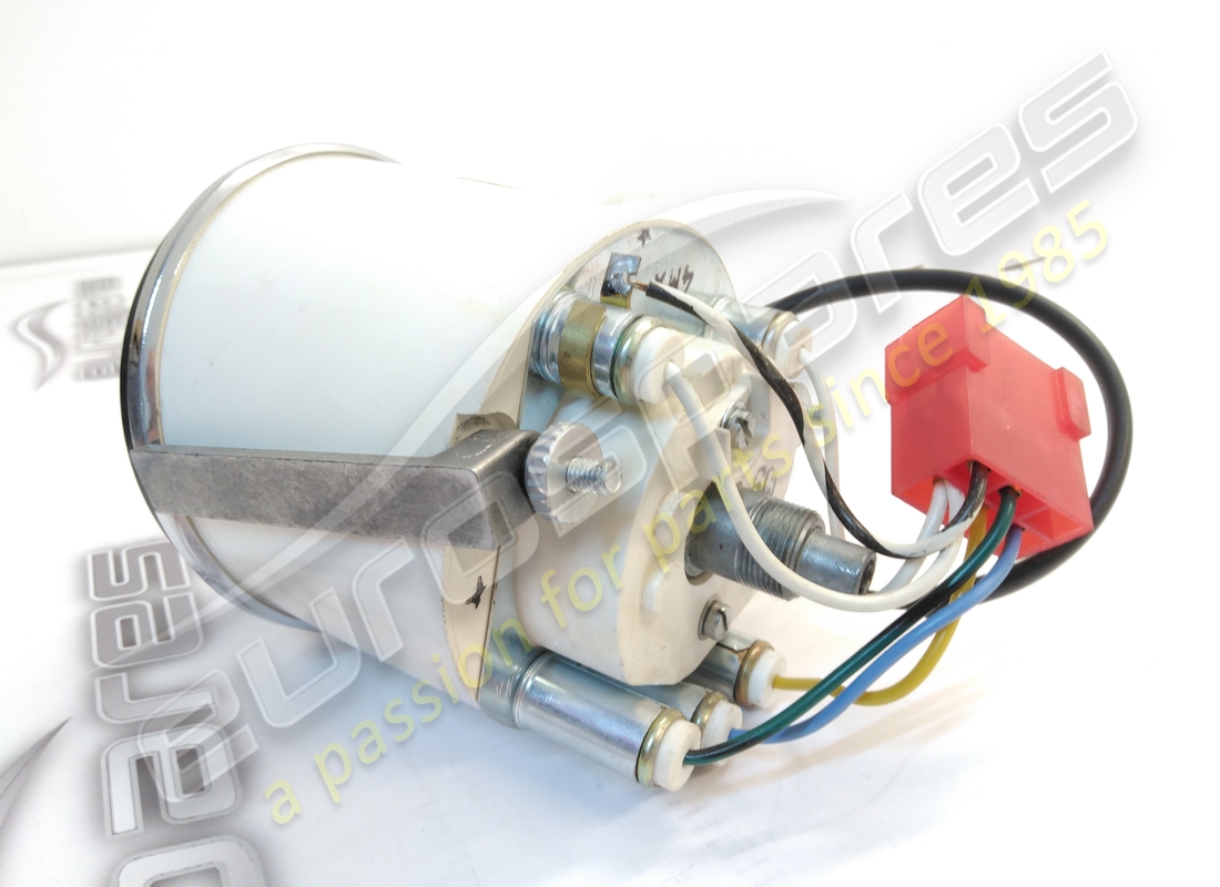 nouveau (autre) compteur de vitesse ferrari. numéro de pièce 107032 (2)