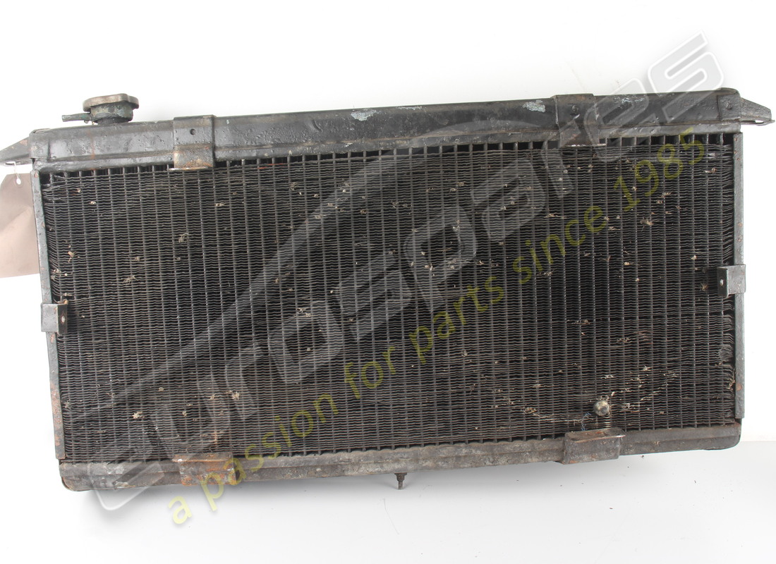 radiateur à eau lamborghini utilisé. numéro de pièce 001710466 (6)