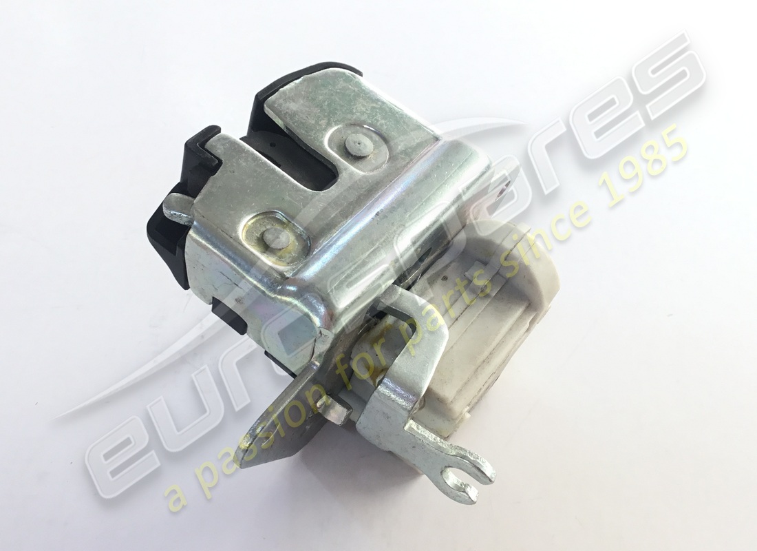 nouvelle serrure de porte de capot de coffre ferrari. numéro de pièce 69367900 (2)