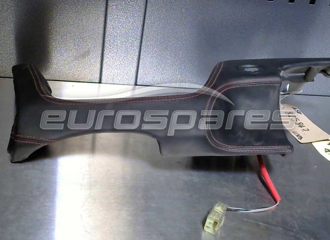 UTILISÉ Ferrari PANNEAU CENTRAL INFÉRIEUR. NUMÉRO DE PIÈCE 825847.. (1)
