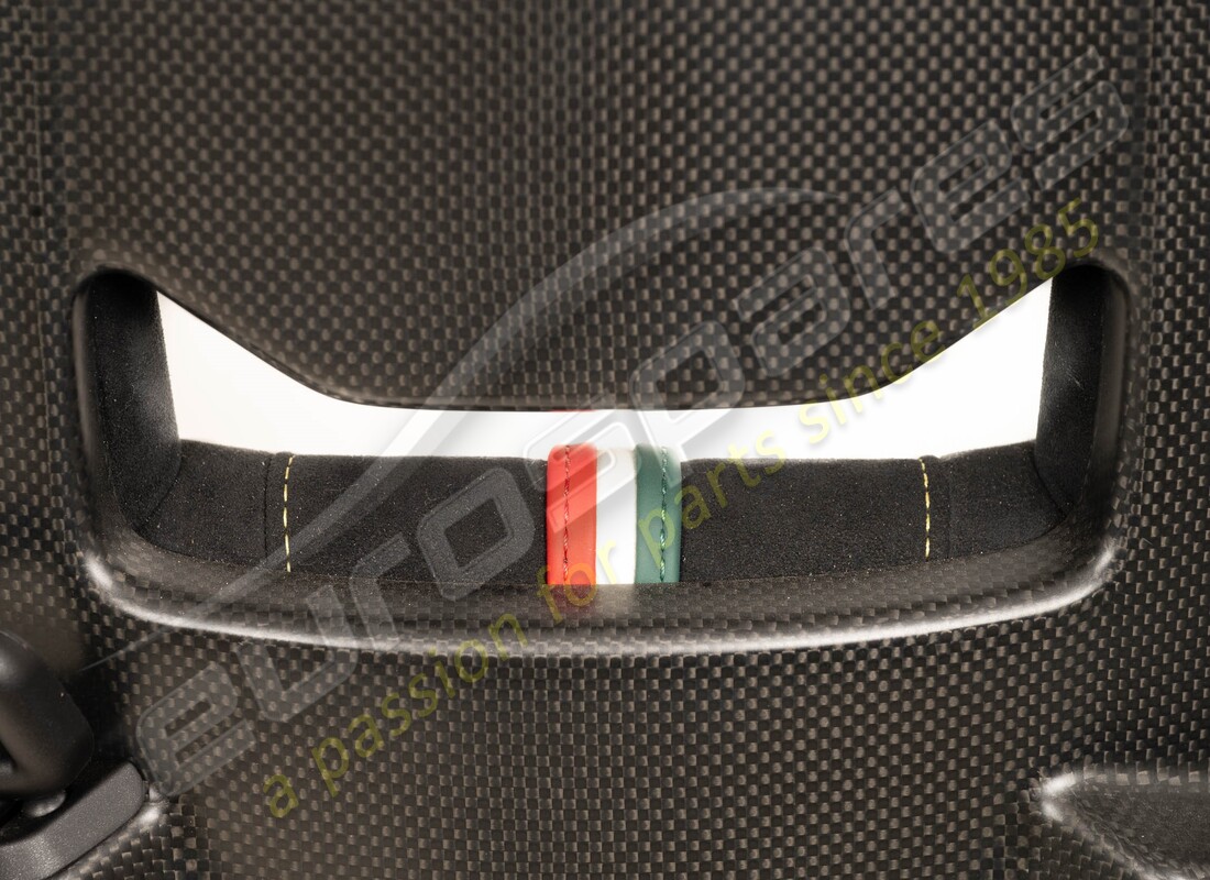 utilisé ferrari 488 pista rhd noir racing des places. numéro de pièce 781201000 (4)