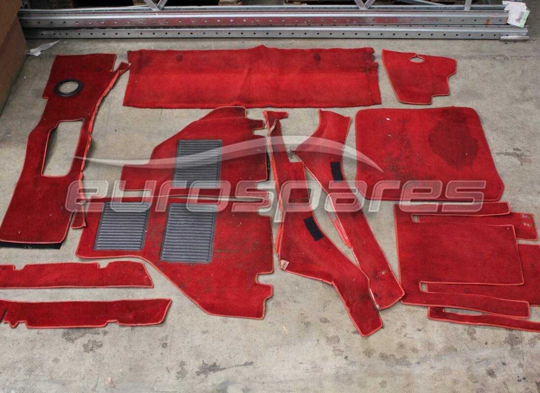 UTILISÉ Ferrari ENSEMBLE DE TAPIS AVANT GAUCHE ET DROIT. NUMÉRO DE PIÈCE 95999641A (1)