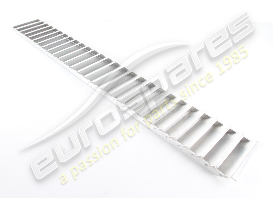 nouvelle grille de couvercle de moteur ferrari. numéro de pièce 60819200 (1)